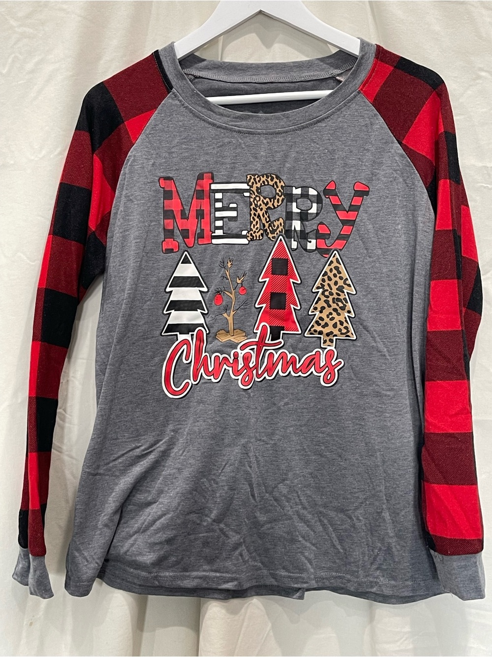 Woman’s Grey & Red 'Merry Christmas' Long Sleeve Tee